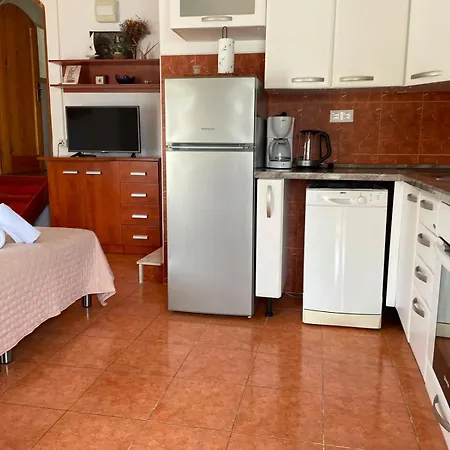 Апартаменти Milna, Hvar Buratovic *